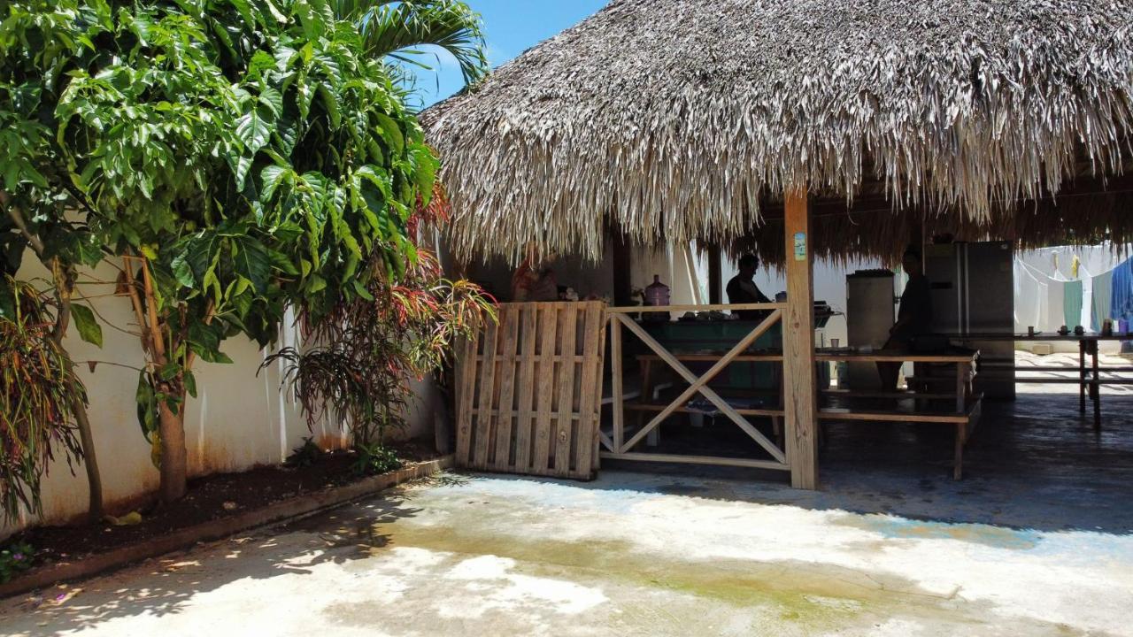 Hostal Johnnier Macao Punta Cana Eksteriør billede